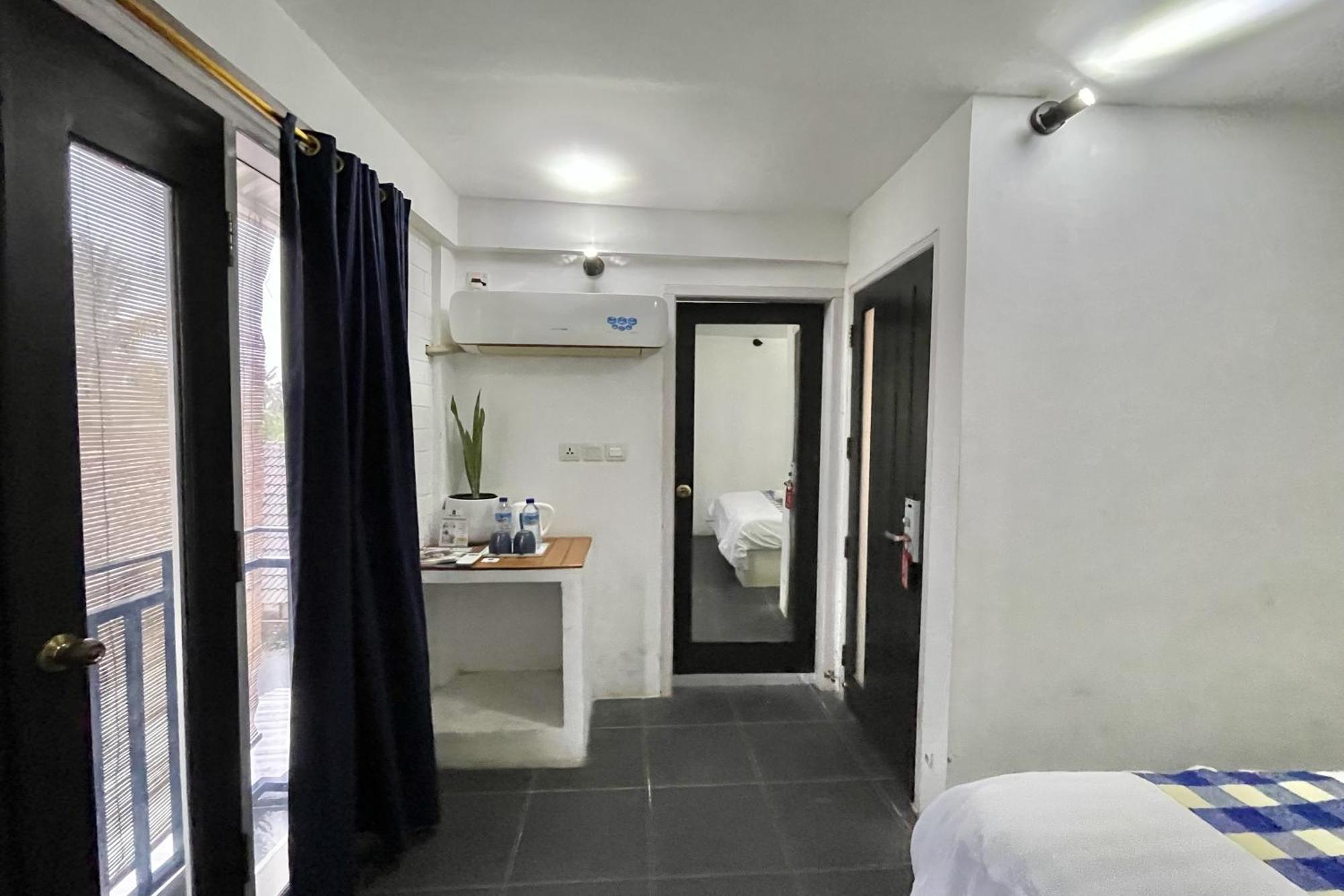 Taman Unique Hotel Senggigi Esterno foto