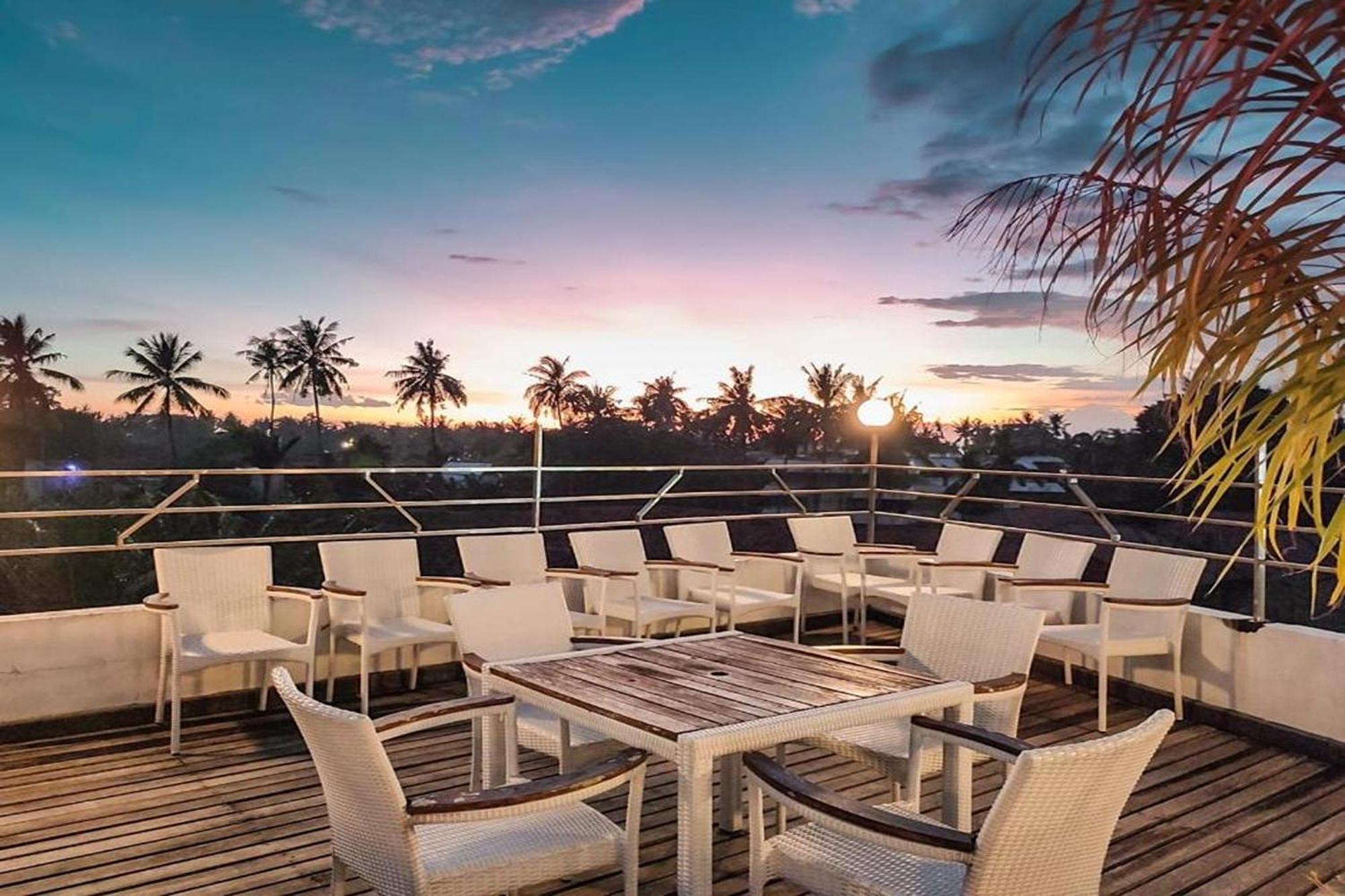 Taman Unique Hotel Senggigi Esterno foto